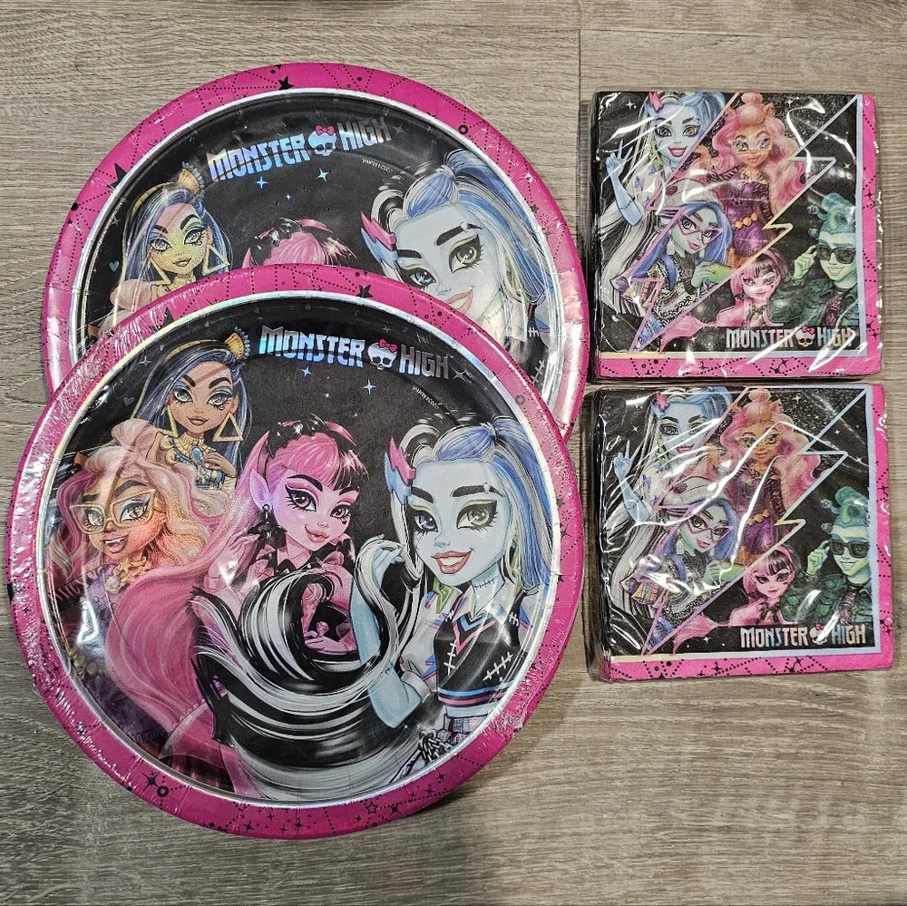 MONSTER HIGH Birthday Party Bundle NWT